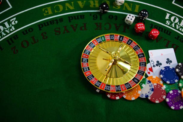Aplikasi mobile titan slot menampilkan antarmuka kasino dengan pasar Liga 1 dan slot games